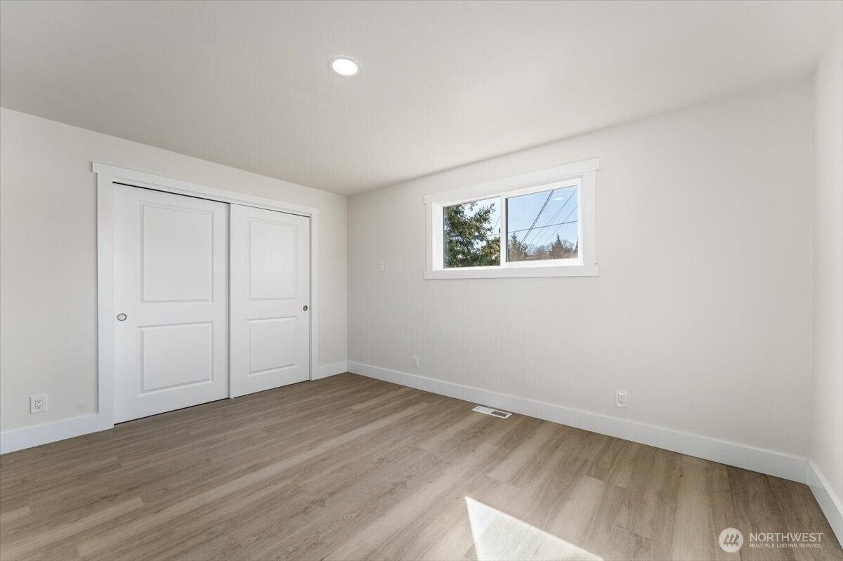 916 E Johnson Avenue Chelan WA 98816