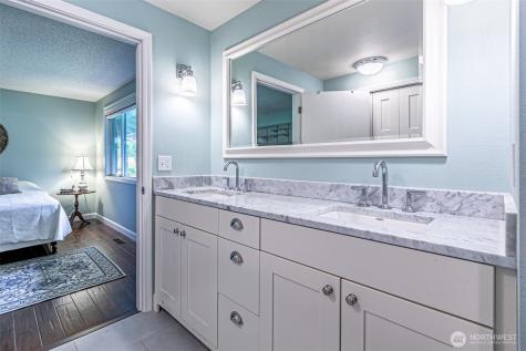 14229 SE 165th Place Renton WA 98058