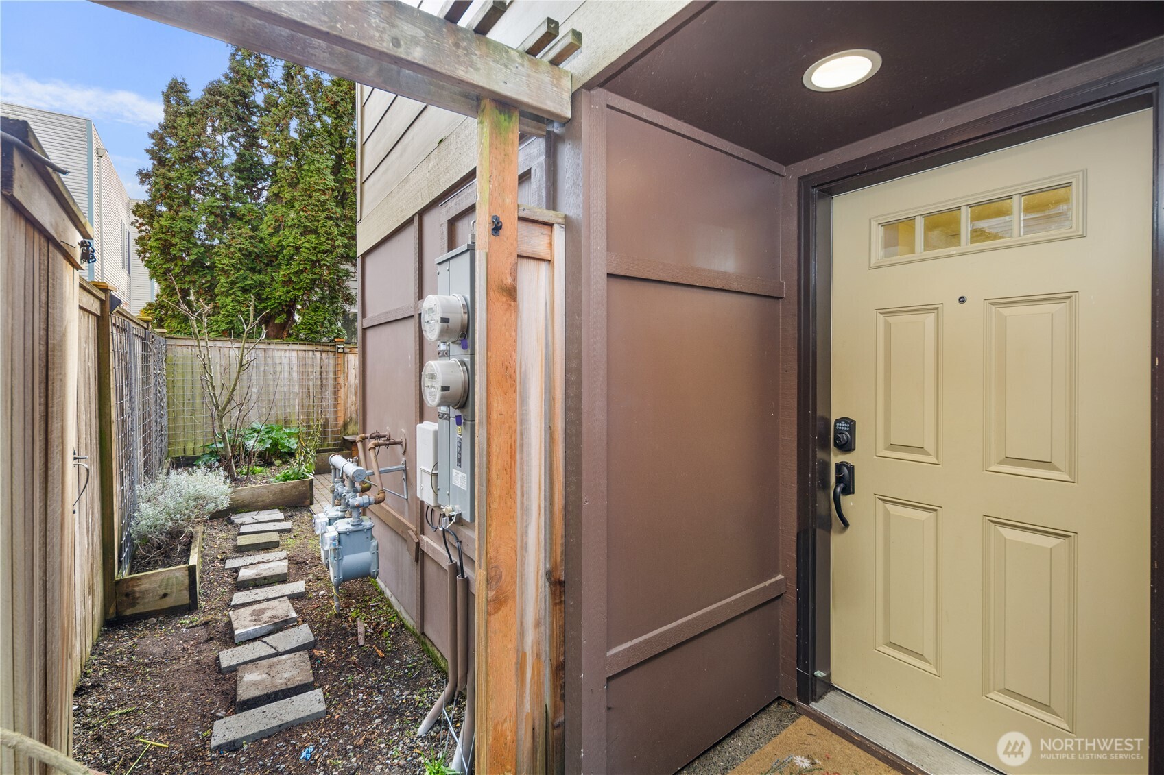 2017 NW 59th Street Seattle WA 98107