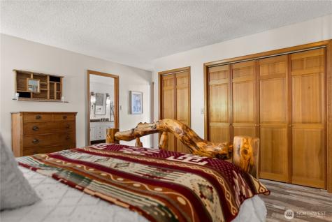 373 Rendezvous Road Winthrop WA 98862