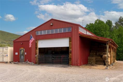 373 Rendezvous Road Winthrop WA 98862