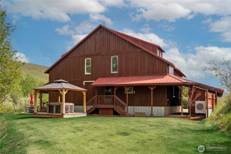 373 Rendezvous Road Winthrop WA 98862