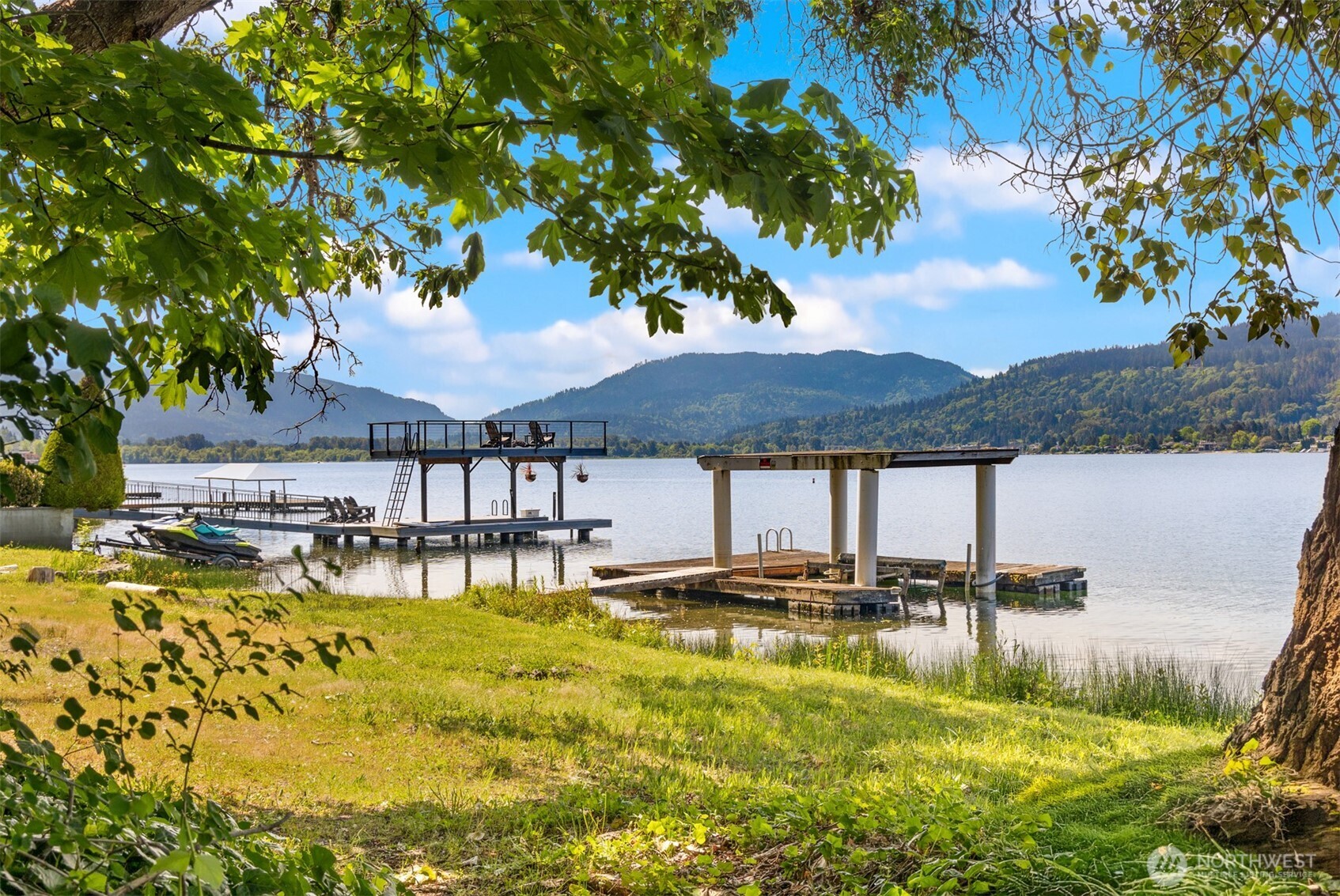 3027 E Lake Sammamish Parkway SE Sammamish WA 98075