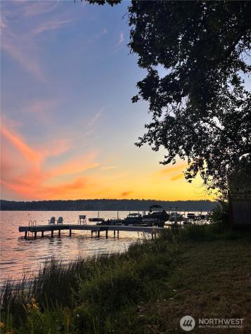 3027 E Lake Sammamish Parkway SE Sammamish WA 98075