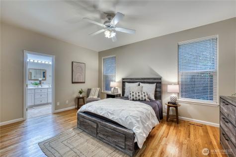 7061 SW Dunraven Lane Port Orchard WA 98367