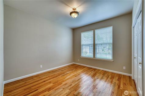 7061 SW Dunraven Lane Port Orchard WA 98367