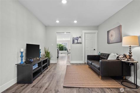 5526 20th Avenue S Seattle WA 98108