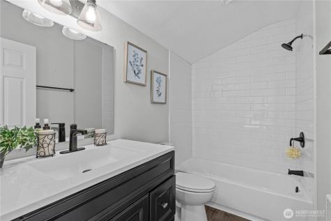 5526 20th Avenue S Seattle WA 98108