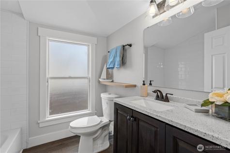 5526 20th Avenue S Seattle WA 98108