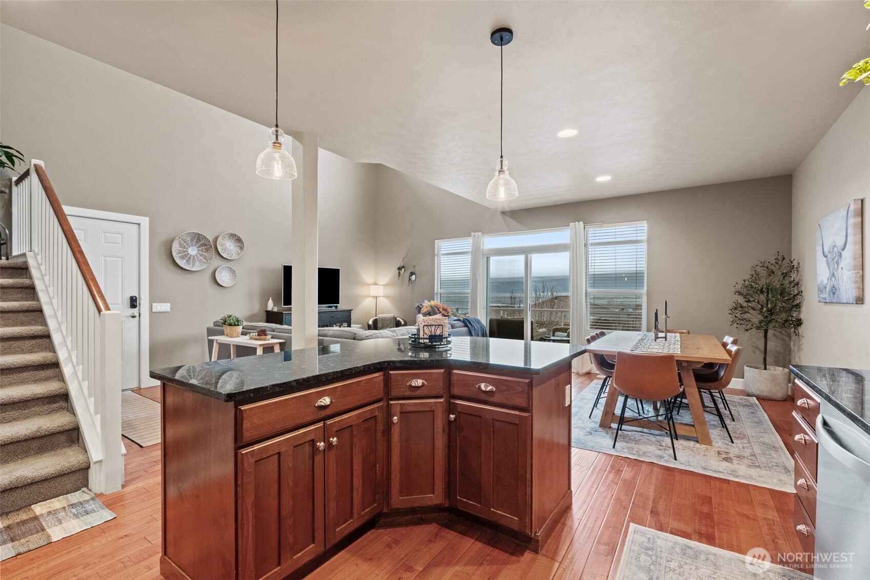 23325 Sunserra Loop NW Quincy WA 98448
