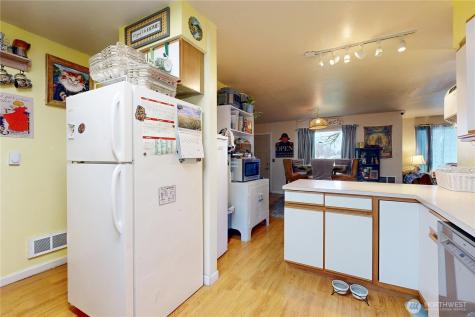 530 SW 4th Street College Place WA 99324