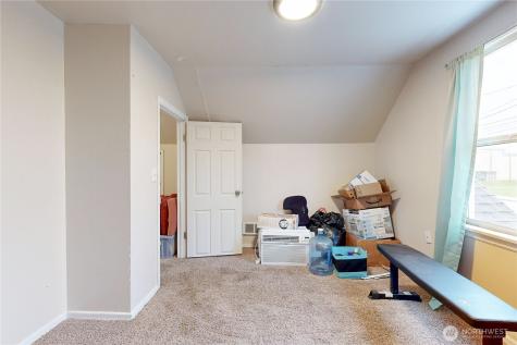 530 SW 4th Street College Place WA 99324