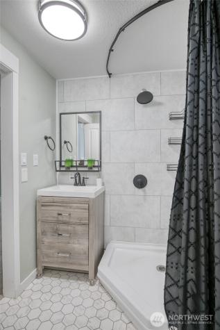 425 Beacon Hill Drive Hoquiam WA 98550