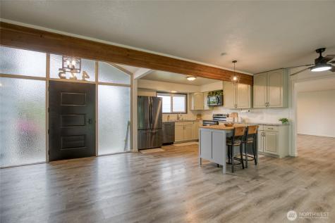 425 Beacon Hill Drive Hoquiam WA 98550