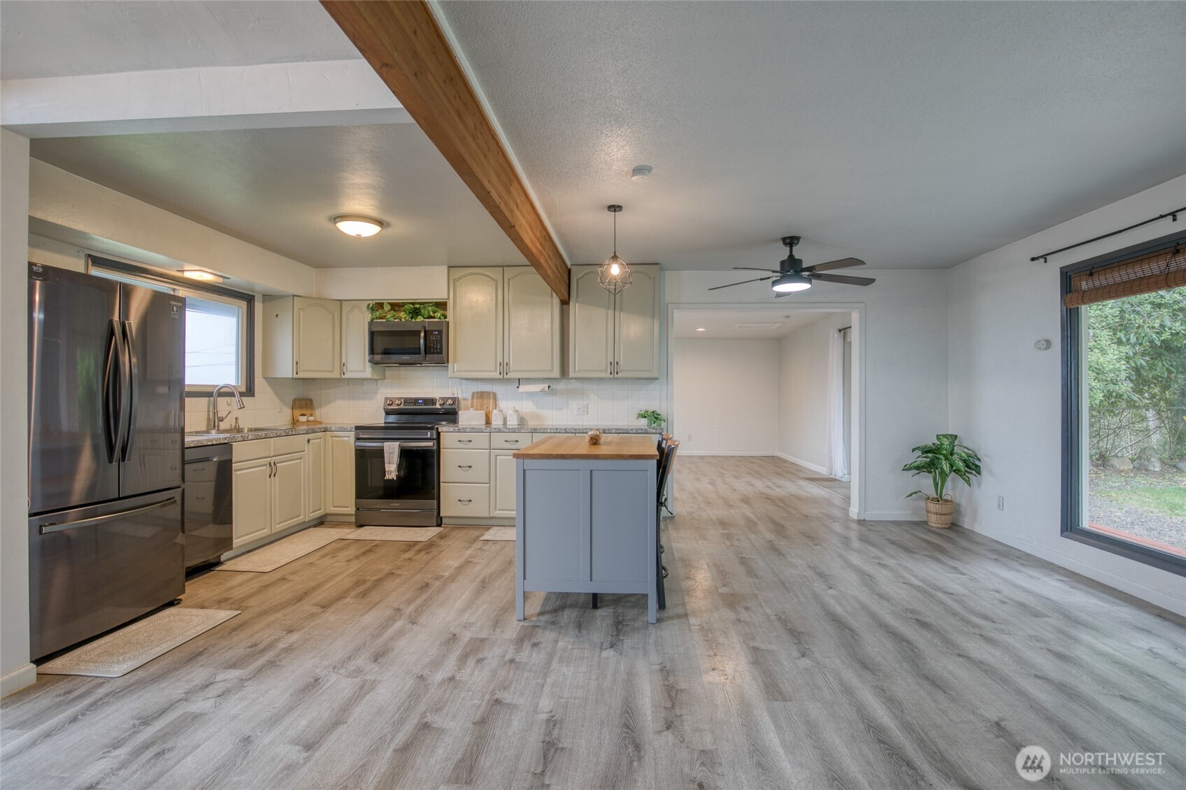 425 Beacon Hill Drive Hoquiam WA 98550