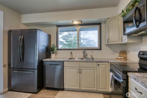 425 Beacon Hill Drive Hoquiam WA 98550