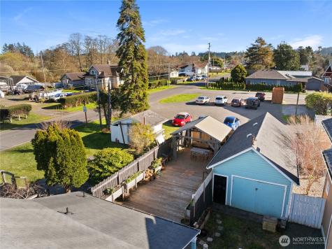 1310 44th Place Seaview WA 98644