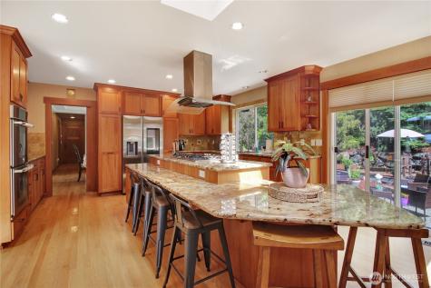 7718 78th Place NE Marysville WA 98270