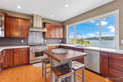 9844 Arrowsmith Avenue S Seattle WA 98118