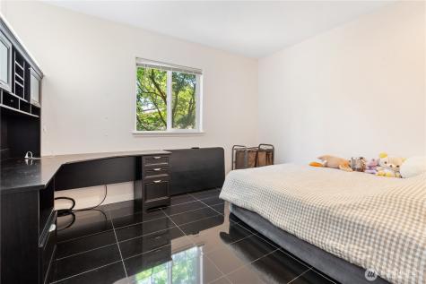 9844 Arrowsmith Avenue S Seattle WA 98118