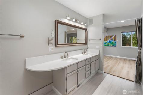6021 158th Place NE Redmond WA 98052