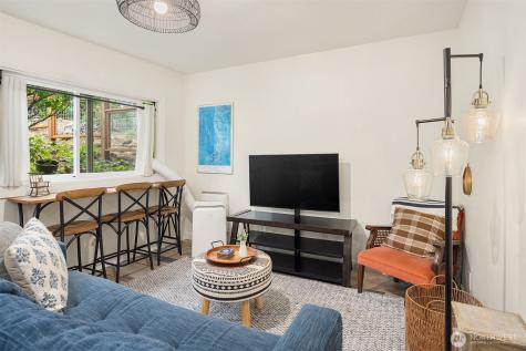 9823 Arrowsmith Avenue S Seattle WA 98118
