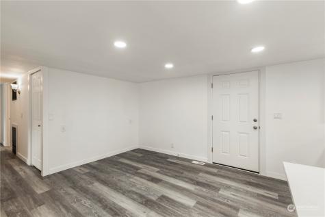 15806 54th Street Court E Sumner WA 98390