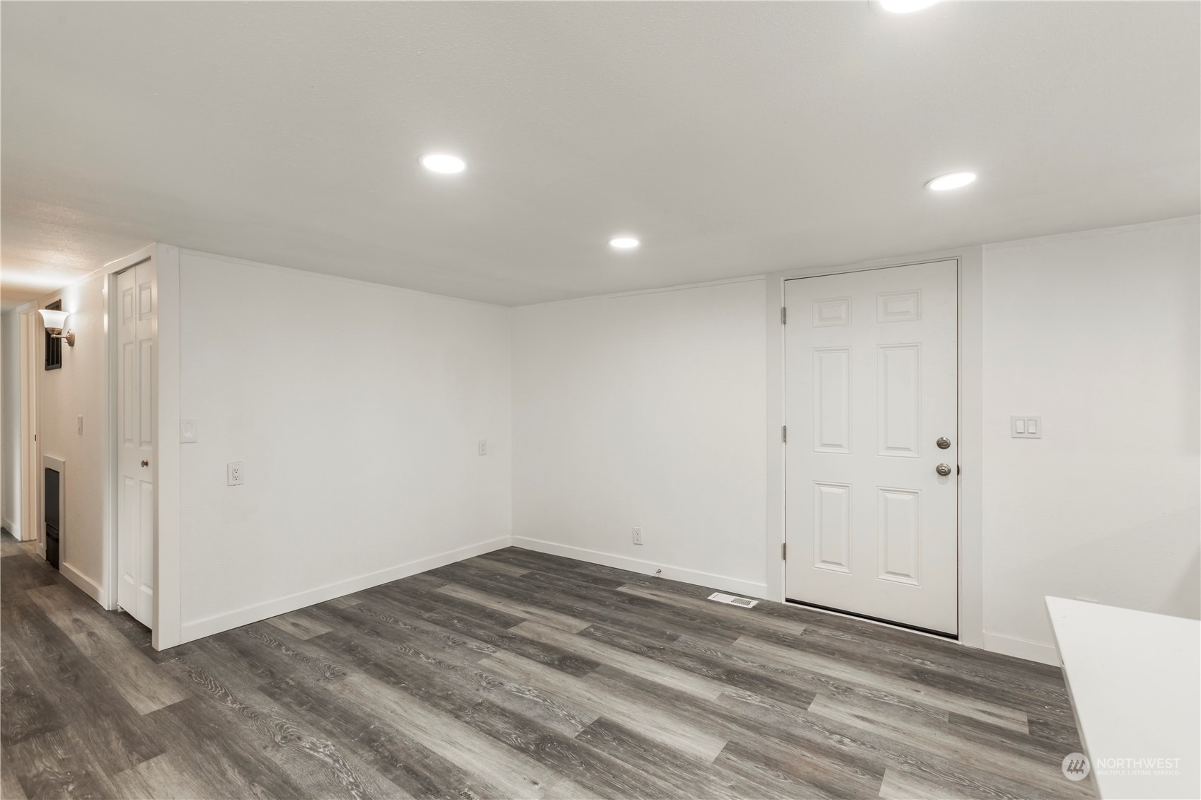 15806 54th Street Court E Sumner WA 98390