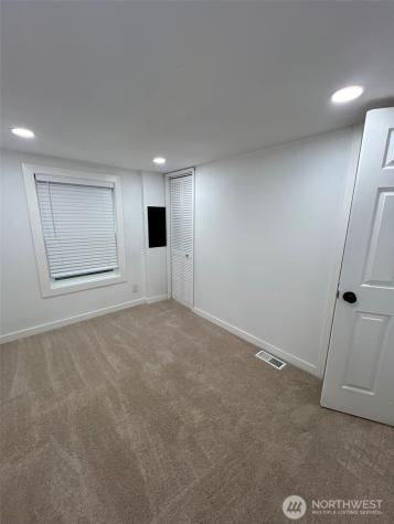 15806 54th Street Court E Sumner WA 98390