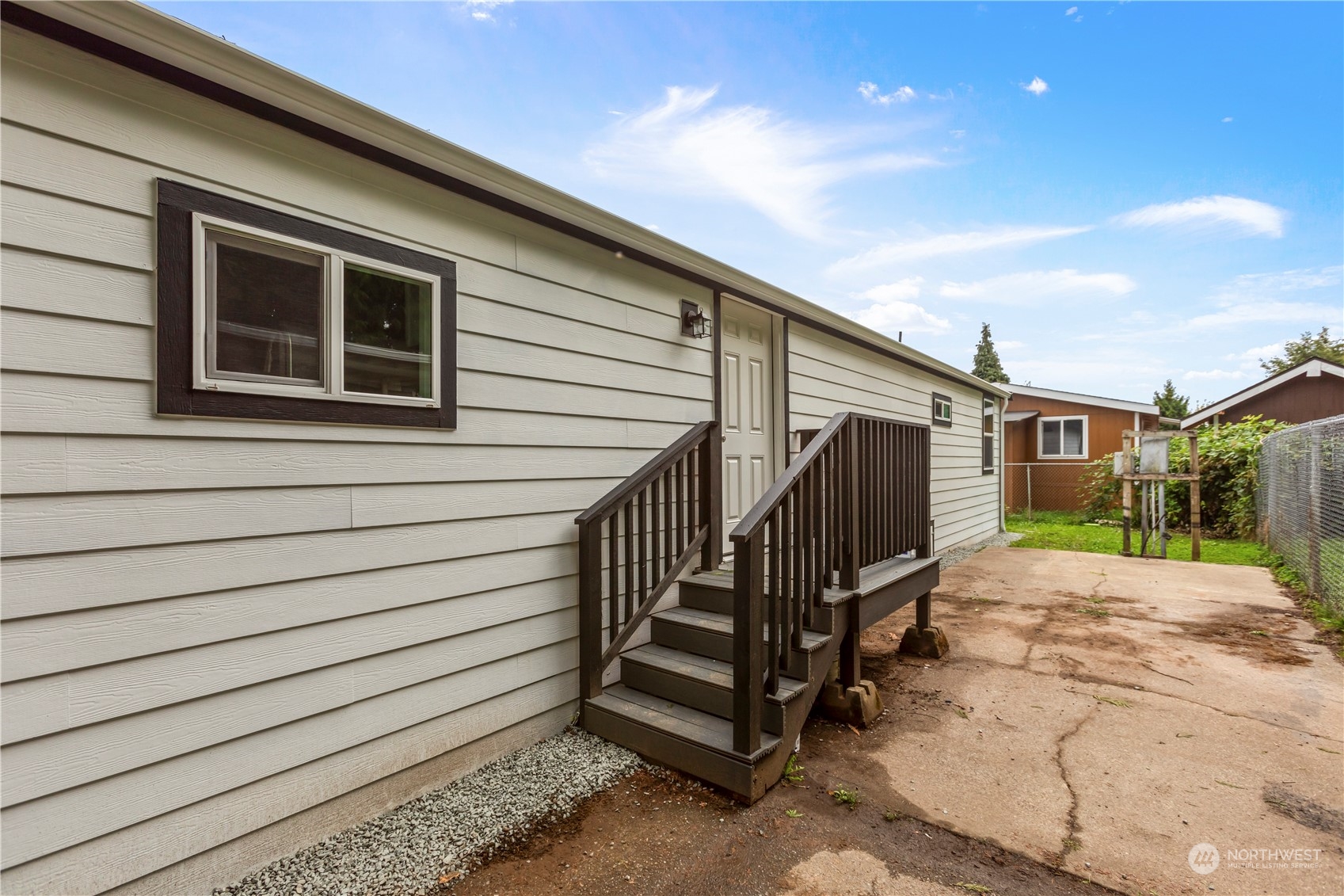 15806 54th Street Court E Sumner WA 98390