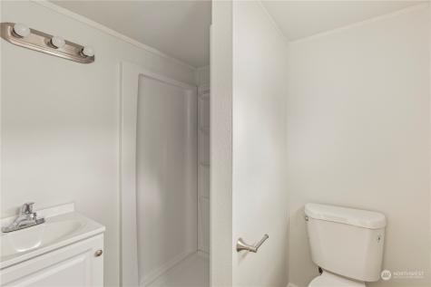 15806 54th Street Court E Sumner WA 98390
