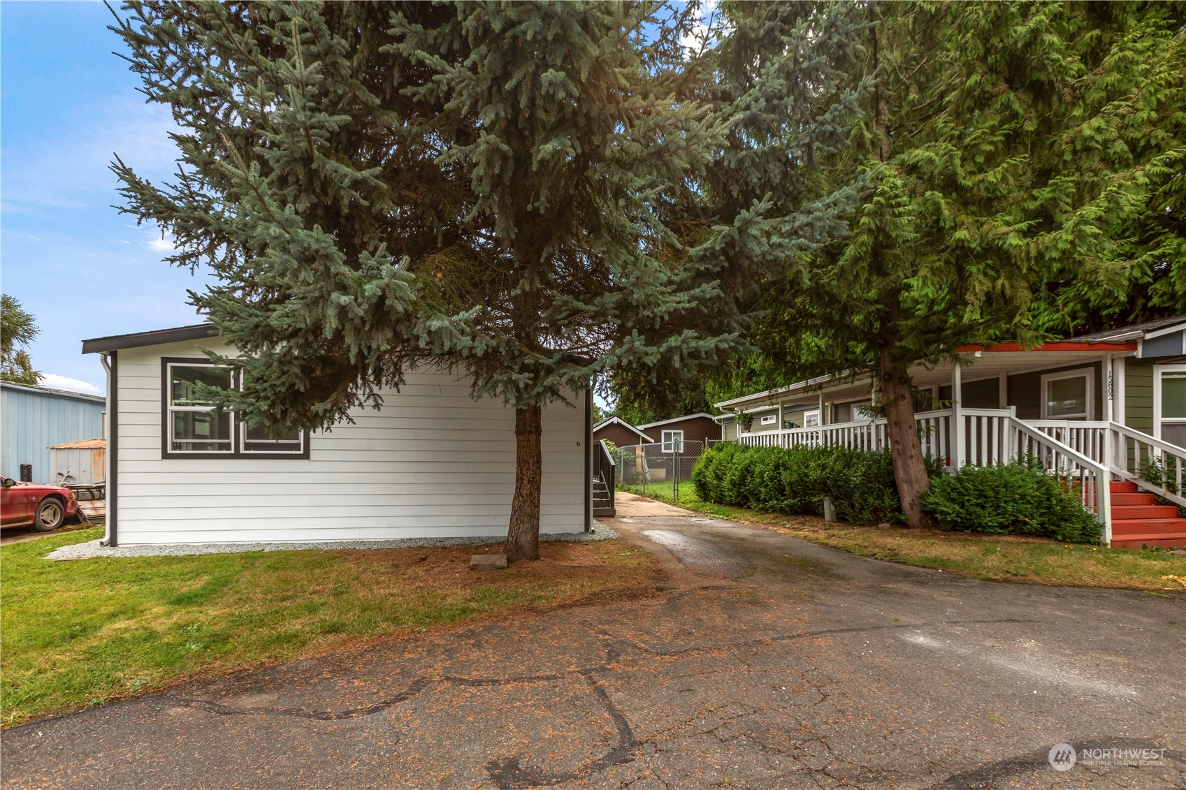 15806 54th Street Court E Sumner WA 98390