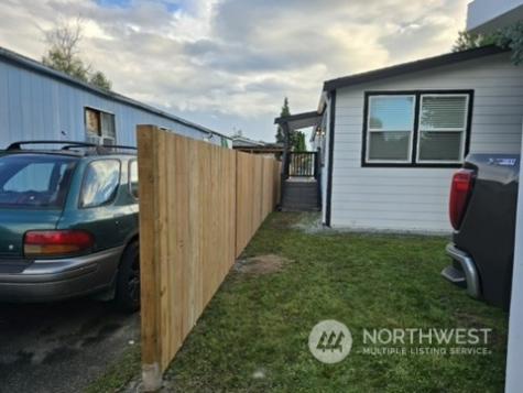15806 54th Street Court E Sumner WA 98390