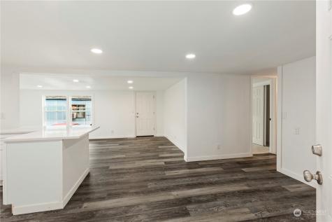 15806 54th Street Court E Sumner WA 98390