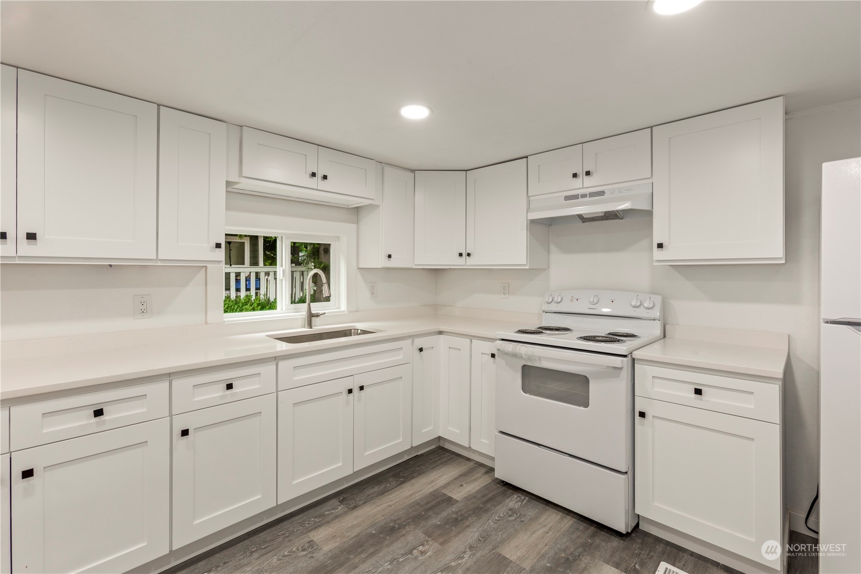 15806 54th Street Court E Sumner WA 98390