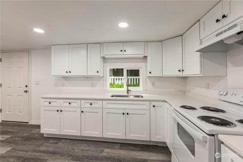 15806 54th Street Court E Sumner WA 98390