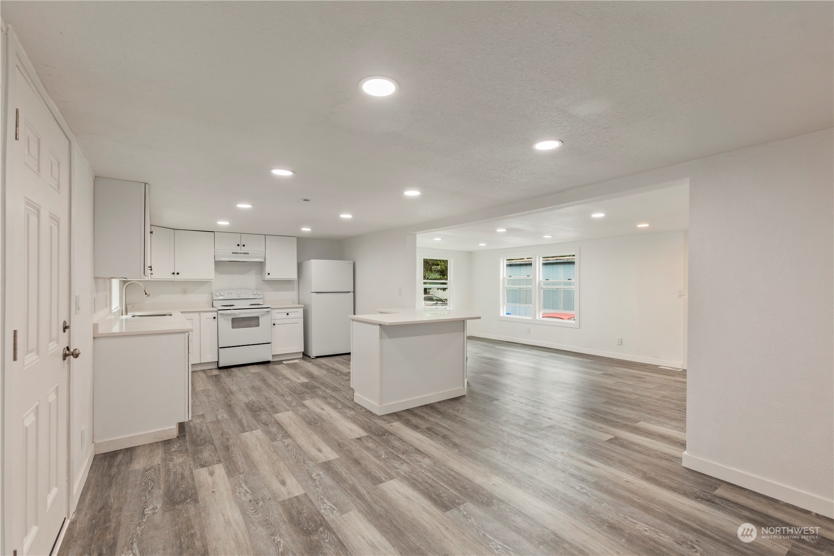 15806 54th Street Court E Sumner WA 98390