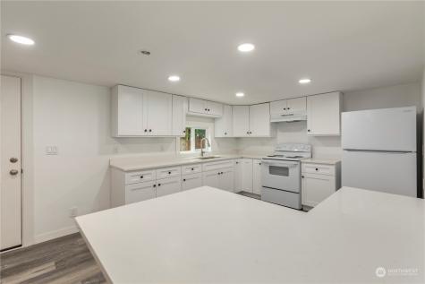 15806 54th Street Court E Sumner WA 98390