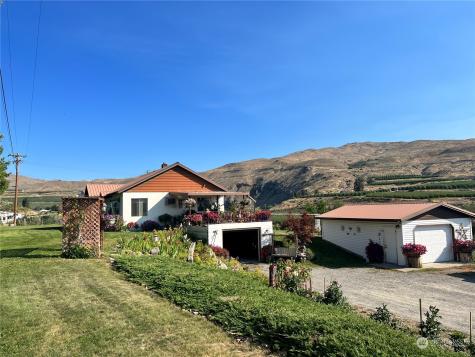 292 Sr 153 Pateros WA 98846