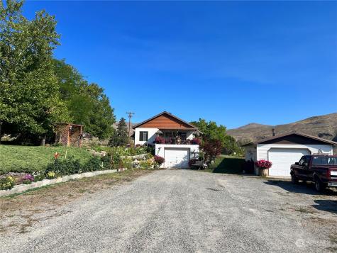292 Sr 153 Pateros WA 98846