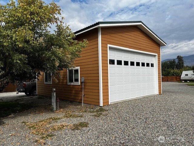 15 Oro Beach Drive Oroville WA 98844