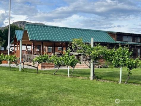 15 Oro Beach Drive Oroville WA 98844
