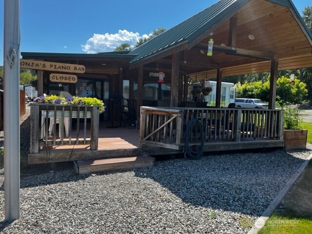 15 Oro Beach Drive Oroville WA 98844