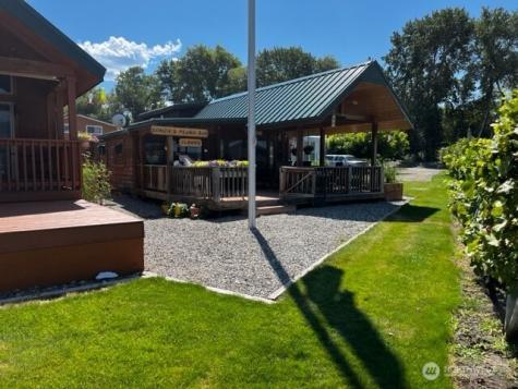 15 Oro Beach Drive Oroville WA 98844