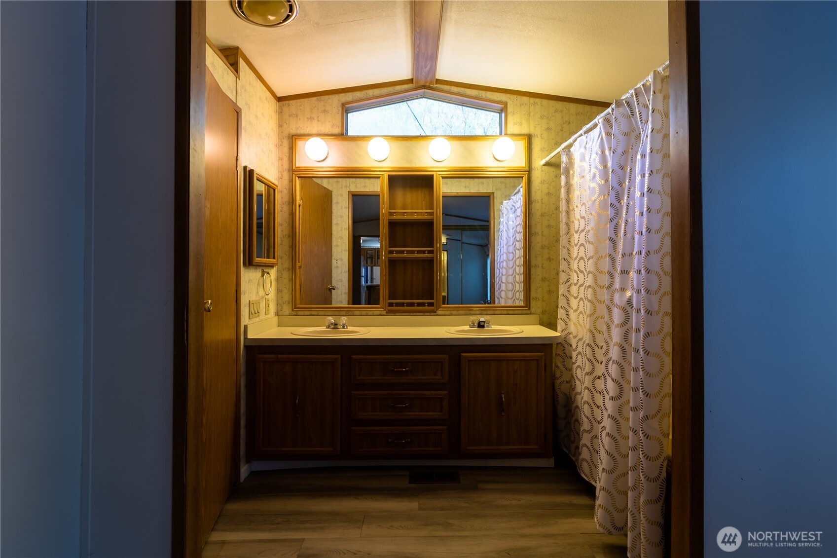 105 E Cox Arlington WA 98223