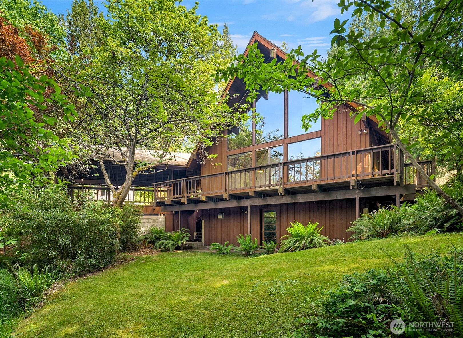 5709 80th Avenue SE Mercer Island WA 98040