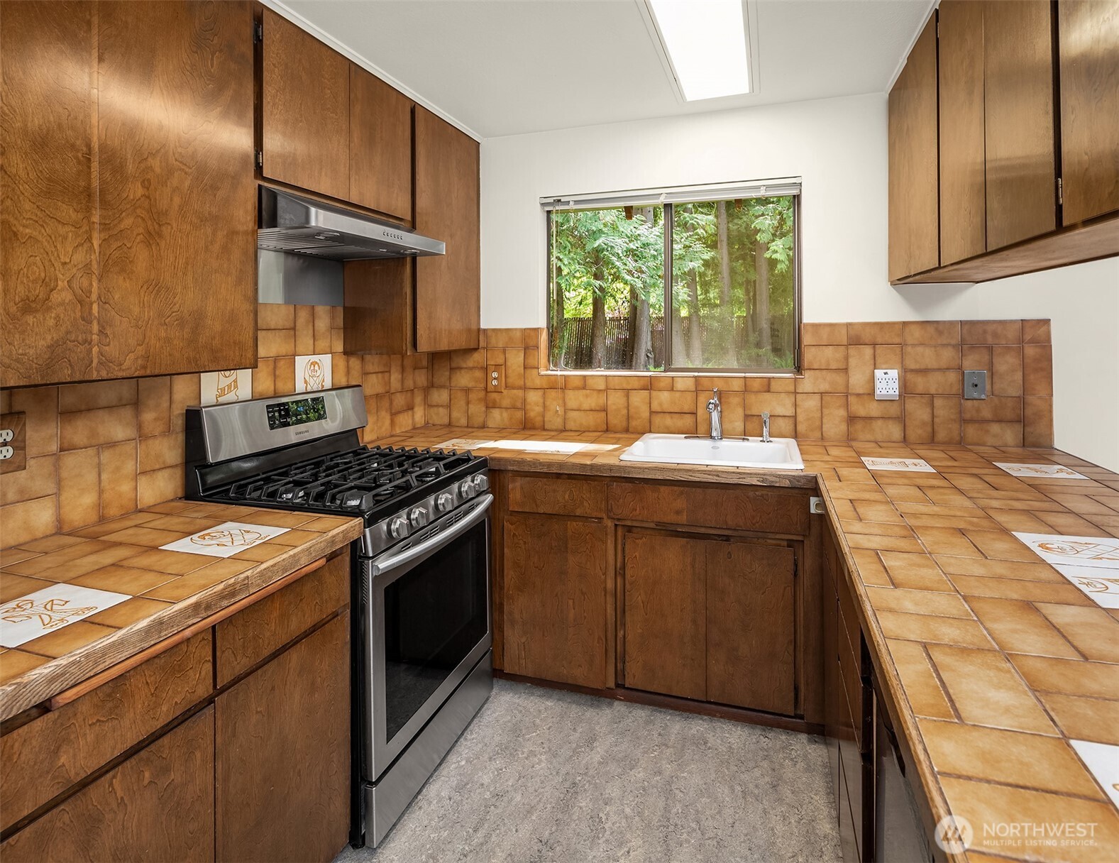 5709 80th Avenue SE Mercer Island WA 98040