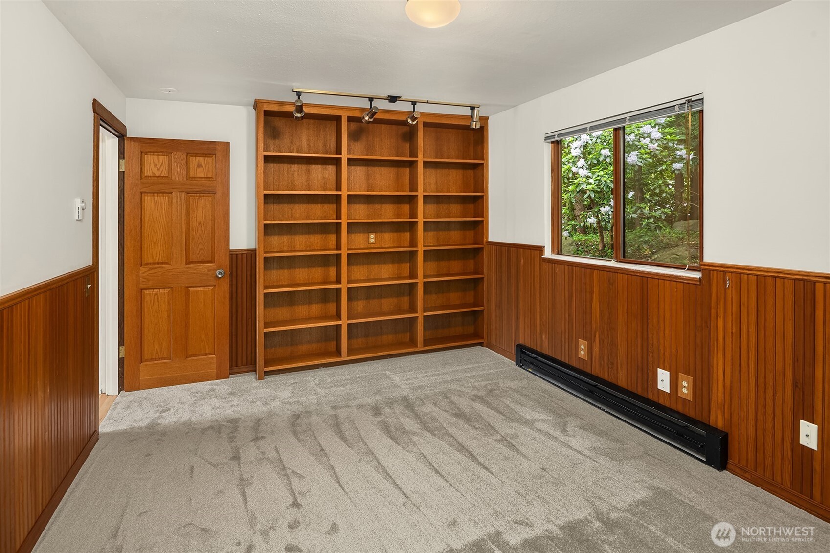 5709 80th Avenue SE Mercer Island WA 98040