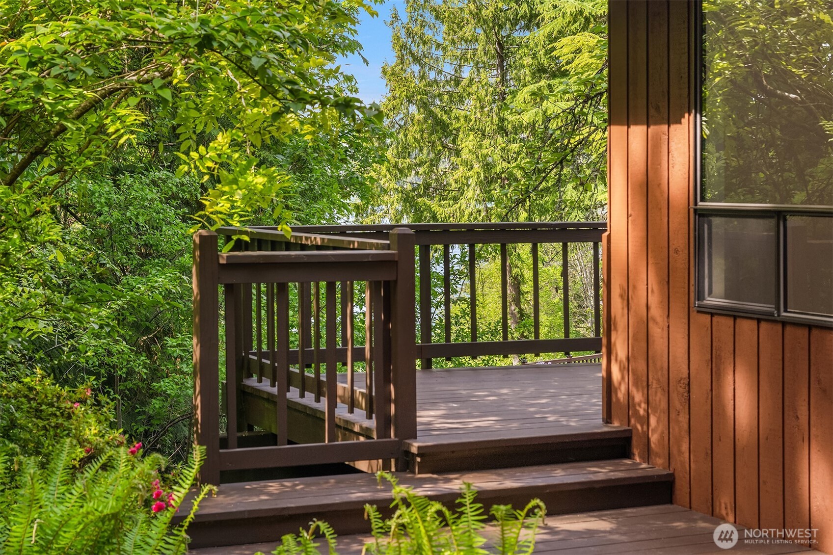 5709 80th Avenue SE Mercer Island WA 98040