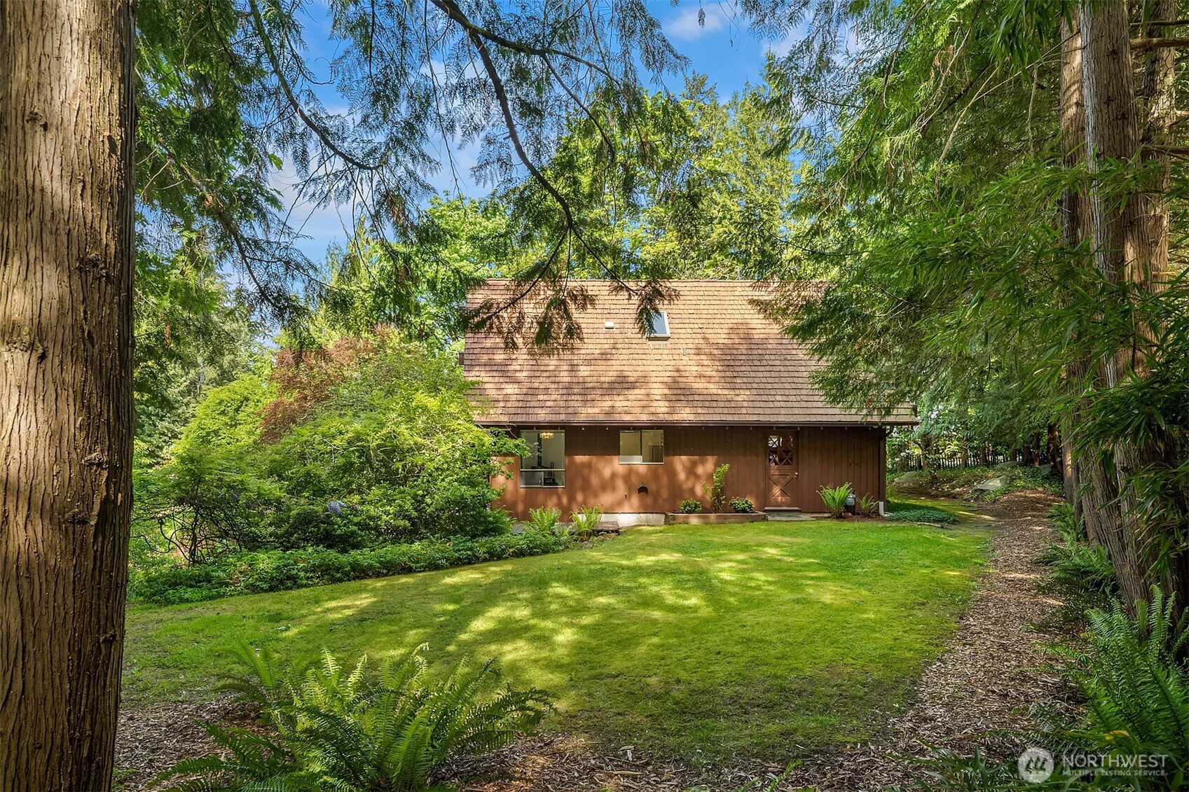 5709 80th Avenue SE Mercer Island WA 98040